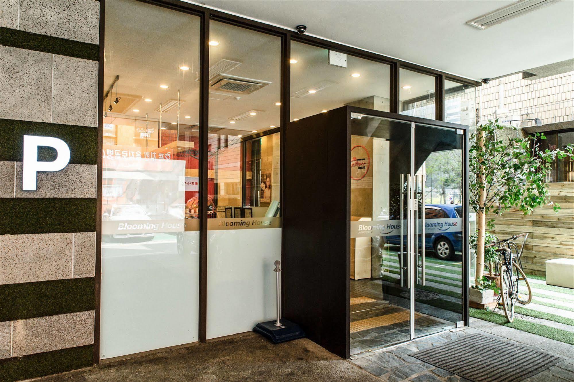 Blooming House Residence Seoul Ngoại thất bức ảnh